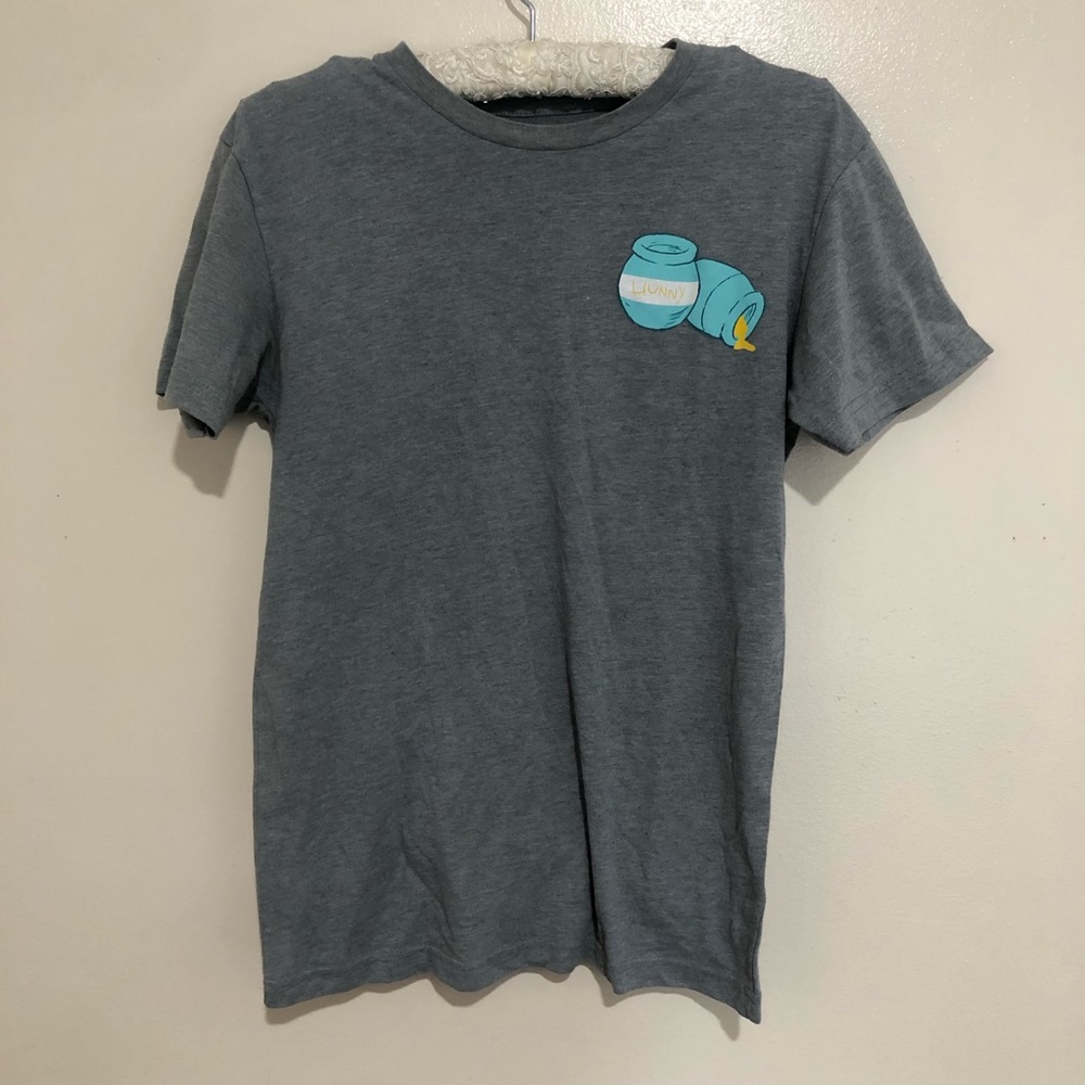 🔴Disney Gray Winnie The Pooh T Shirt. Size XS.
